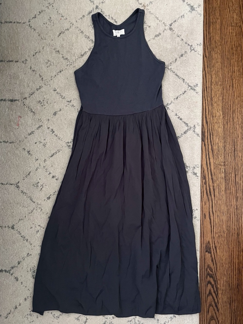Lou & Grey Sleeveless Charcoal Midi Dress - Picture 3 of 4